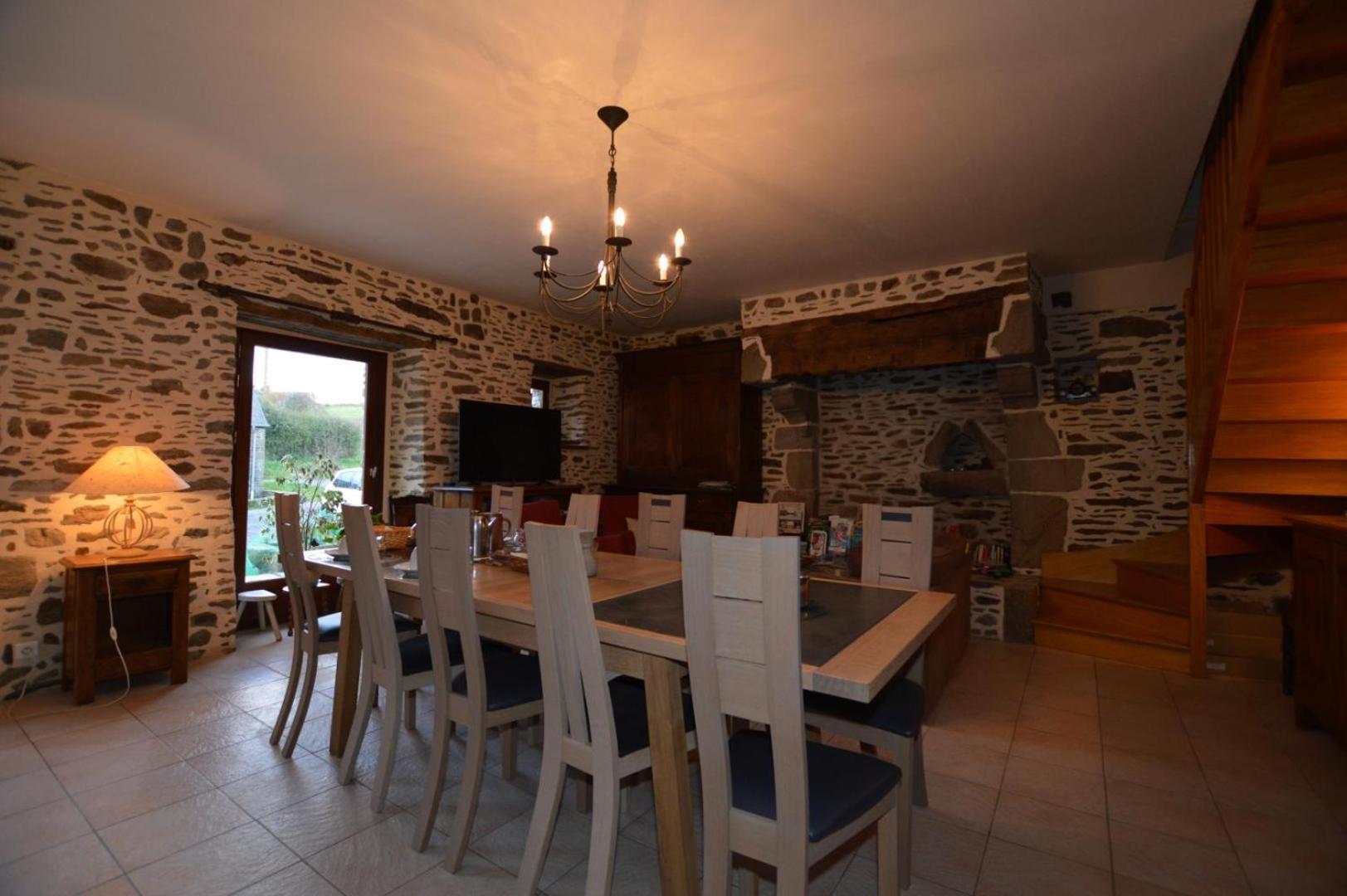 La Pahorie Bed & Breakfast Saint-Méloir-des-Ondes Exterior photo